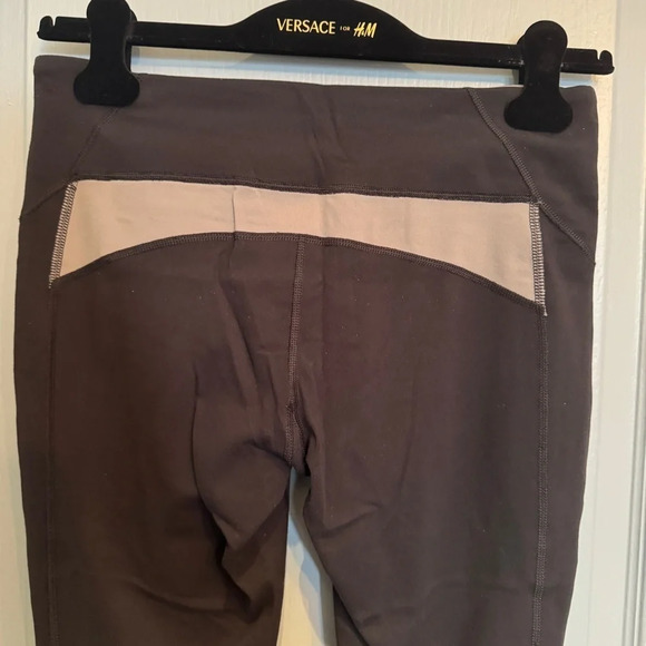 Lolë Panna Grey Black Mesh Detail Workout Athletic Performance Leggings Sz M - Picture 7 of 14